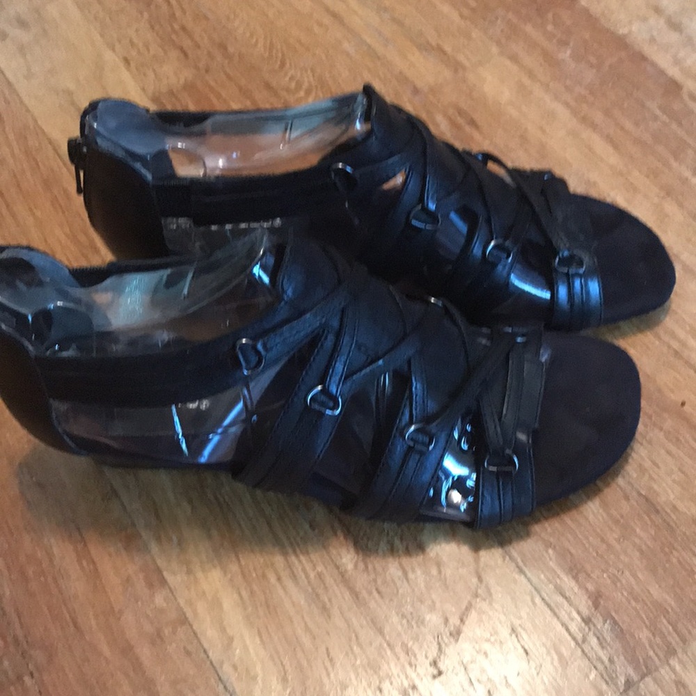 Aerosoles yetiquette black leather gladiator sandal - Picture 2 of 11
